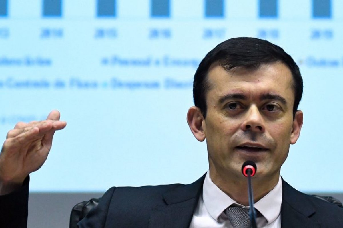 Secretário do Tesouro diz que governo anuncia novo marco para parcerias-público privadas na semana que vem