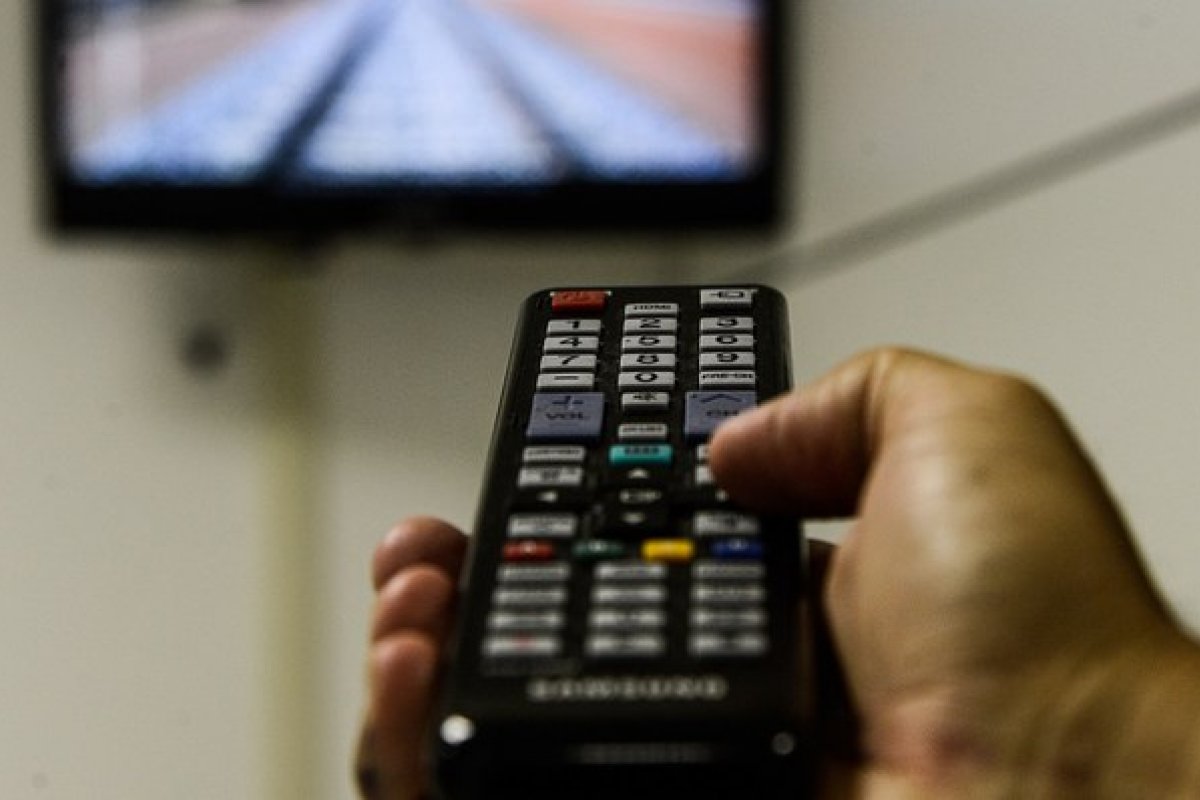 Troca de antenas parabólicas chega a 664 municípios brasileiros