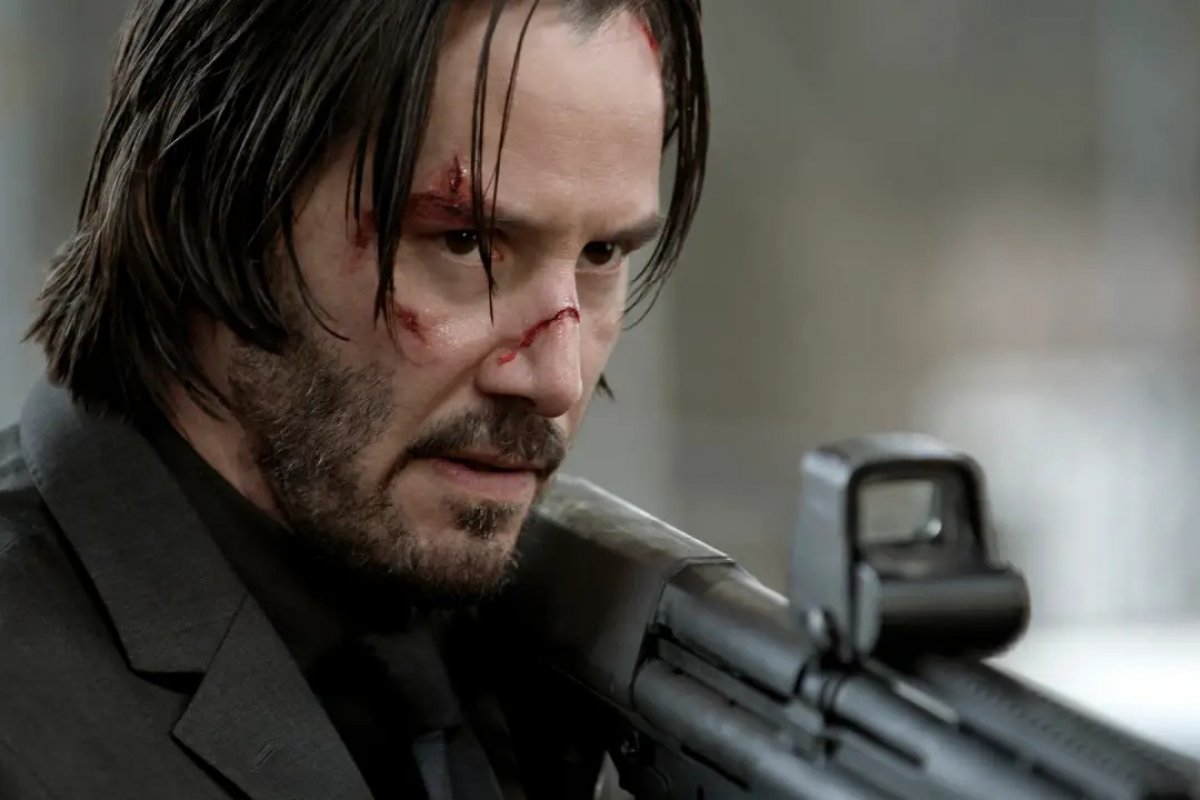 'John Wick 4': Keanu Reeves presenteia dublês com item inusitado