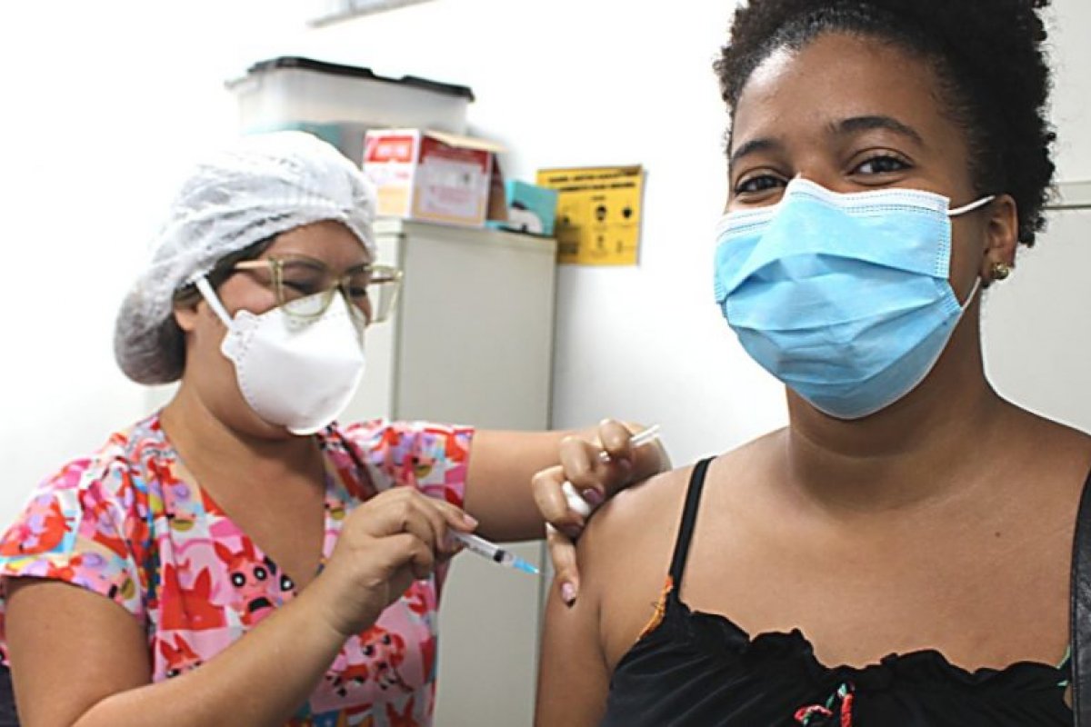 Vacinação contra Covid-19 e gripe estará suspensa  em Salvador neste fim de semana 
