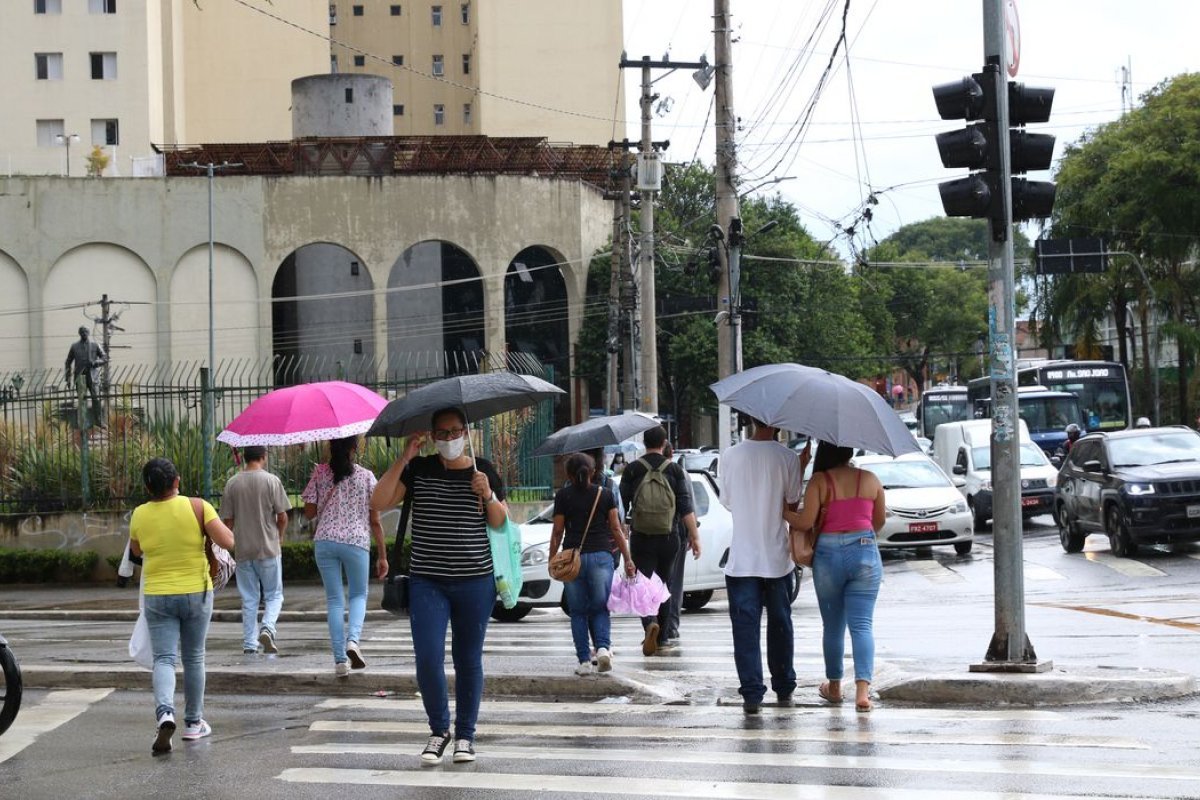 Final de semana em Salvador promete ser de chuva e céu nublado