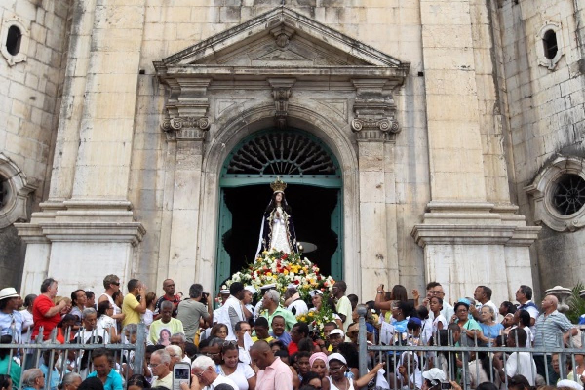 Festa da Conceição da Praia altera funcionamento de serviços neste domingo (8)