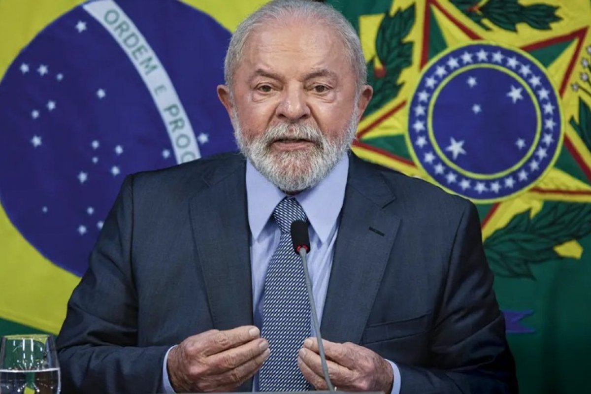 Ministros vão realizar anúncios de novas medidas no marco dos 100 dias de governo, diz Lula
