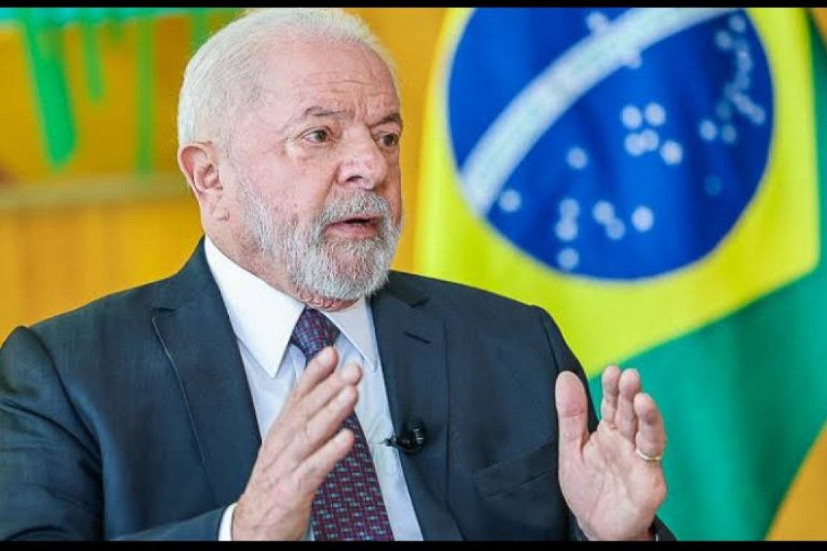 Lula sanciona lei que prevê funcionamento 24 horas de delegacias da mulher e programa de combate a assédio em órgãos