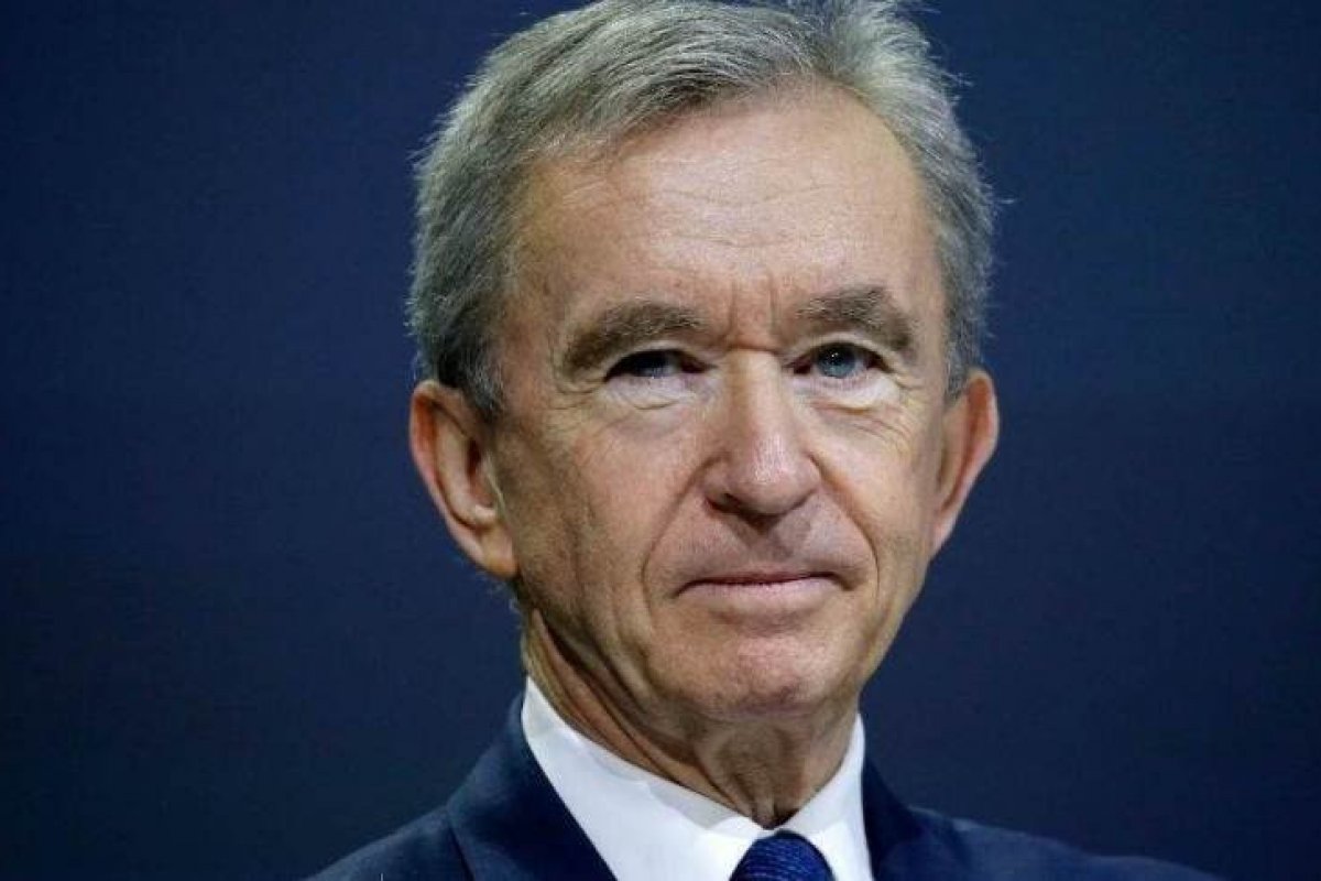 Fortuna das 25 pessoas mais ricas do mundo supera PIB brasileiro em 2022