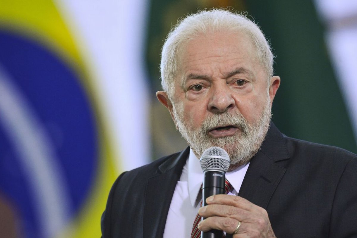 Primeiro-ministro do Japão convida Lula para participar da Cúpula do G7