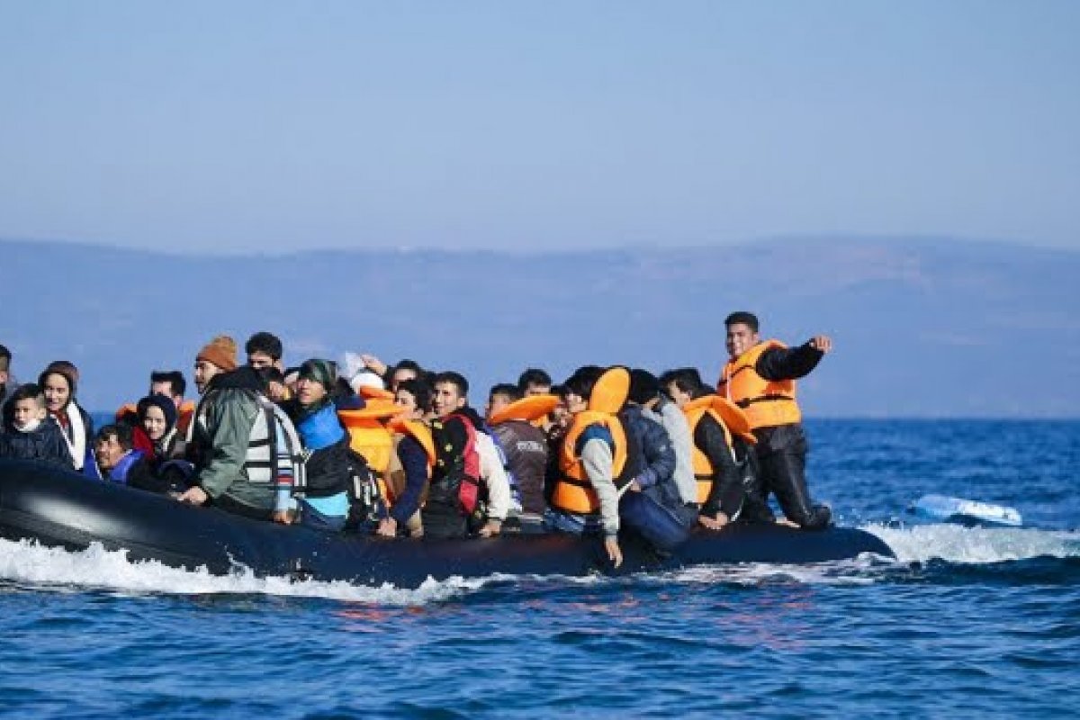 Nas últimas 24h, mais de 600 migrantes chegaram â ilha italiana de Lampedusa