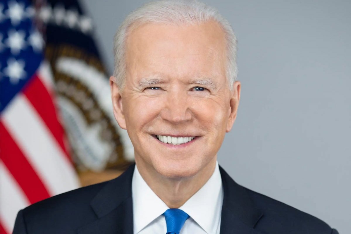 Joe Biden anuncia que planeja se candidatar à reeleição em 2024