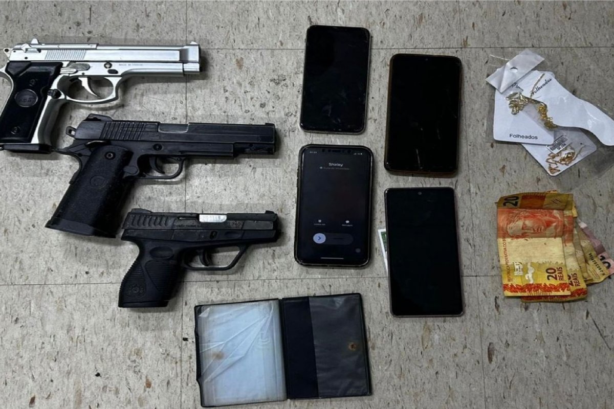 Esquadrão Águia prende trio armado em blitz na Avenida Luís Eduardo Magalhães