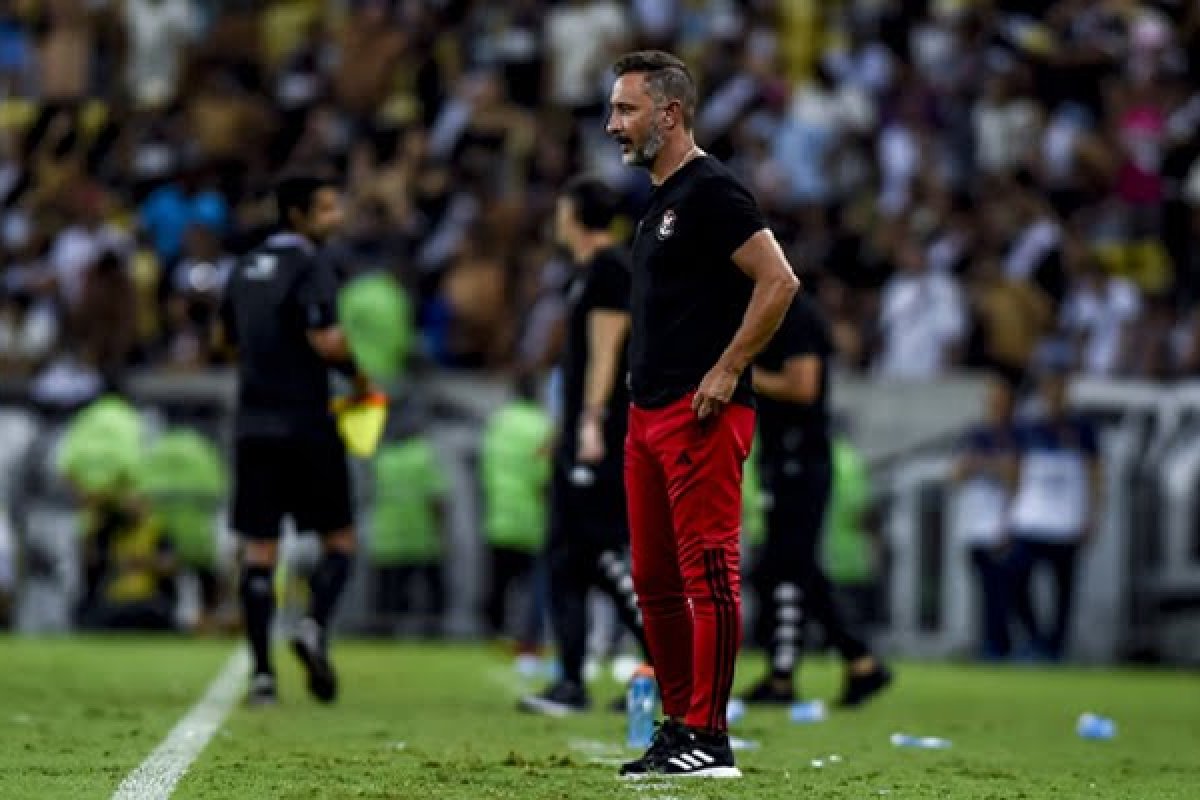 Após perder Carioca, Vítor Pereira é demitido do Flamengo