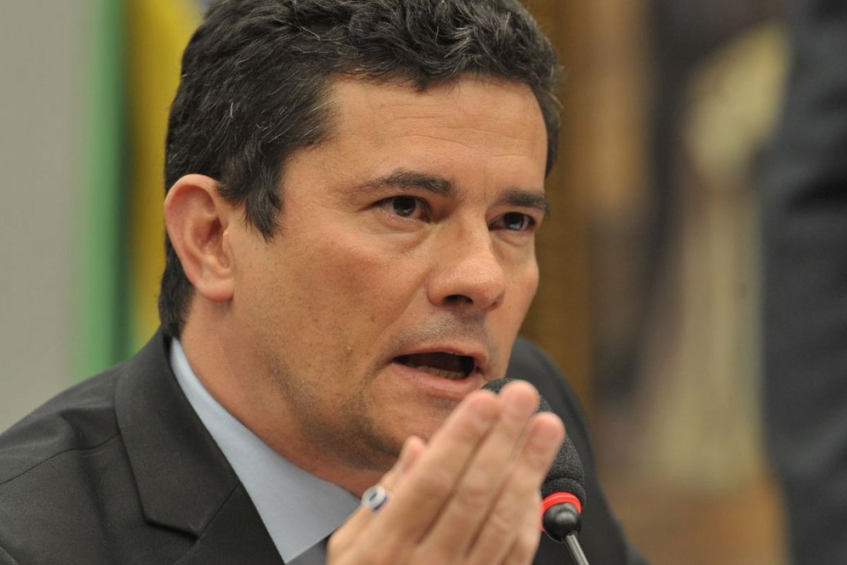 Moro critica decisão de Lewandowski sobre acusação de advogado e promete recorrer
