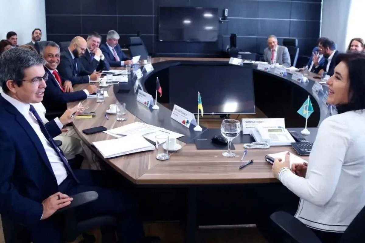 Arcabouço fiscal será enviado na segunda-feira (17), afirma Tebet