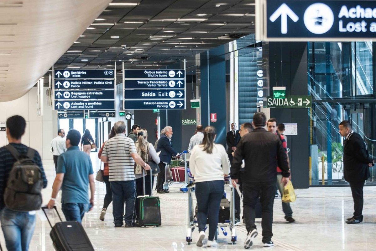 PF identifica mais um caso de brasileira vítima de troca de etiqueta de malas em aeroporto