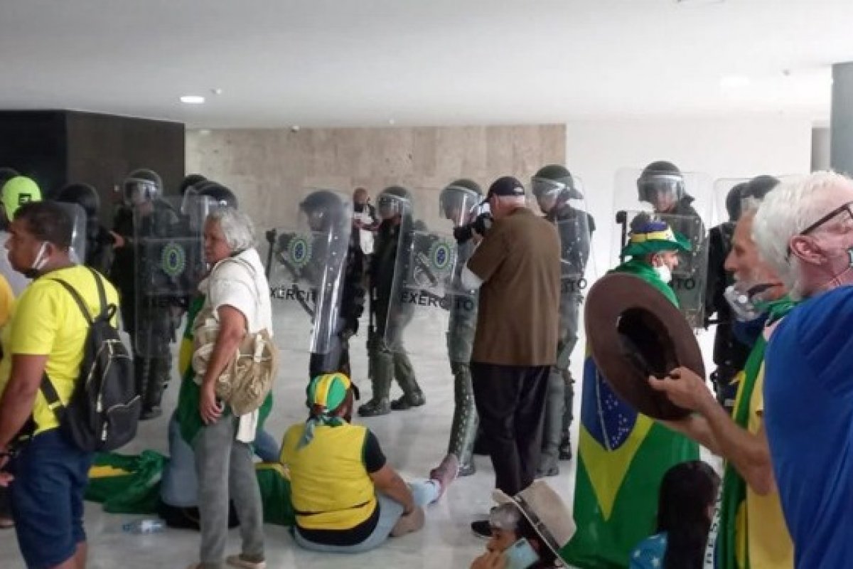 GSI nega enviar à Câmara imagens da invasão do Planalto no dia 8 de janeiro