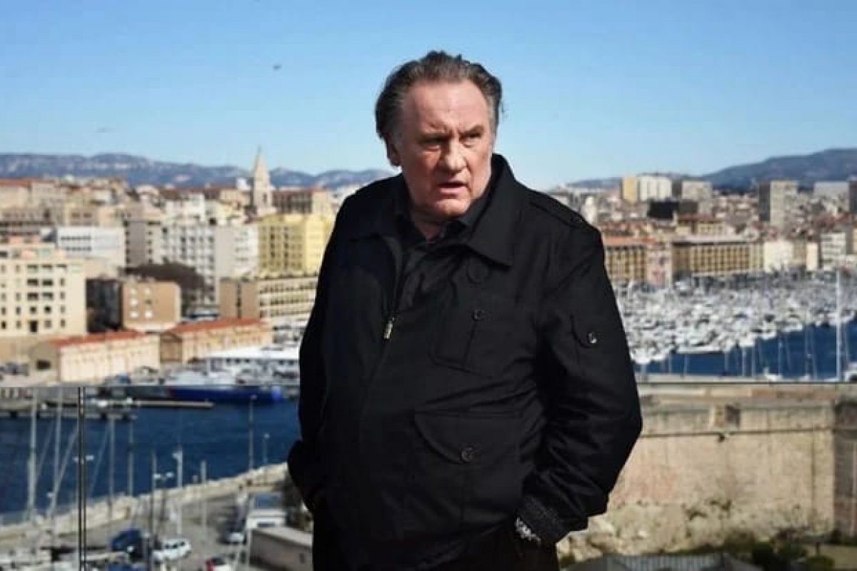 Ator Gérard Depardieu é acusado de violência sexual por 13 mulheres