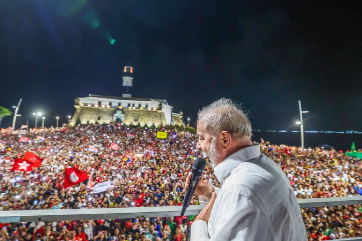 Lula deve lançar lei Paulo Gustavo no início de maio na Bahia