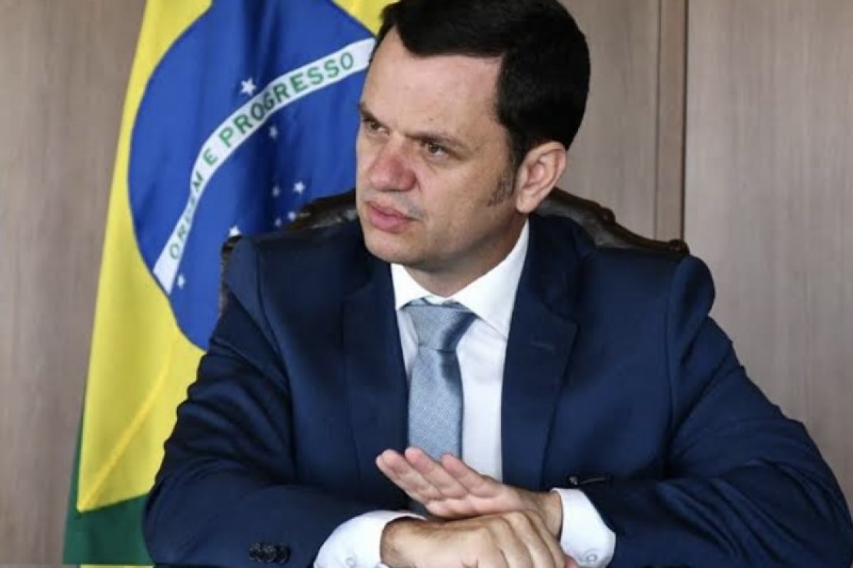 Defesa de Anderson Torres alega que o ex-ministro perdeu 12kg desde o dia em que foi detido