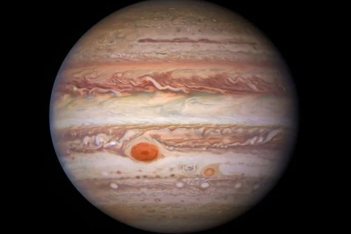 Agência Espacial Europeia lança missão Juice para explorar Júpiter e suas luas