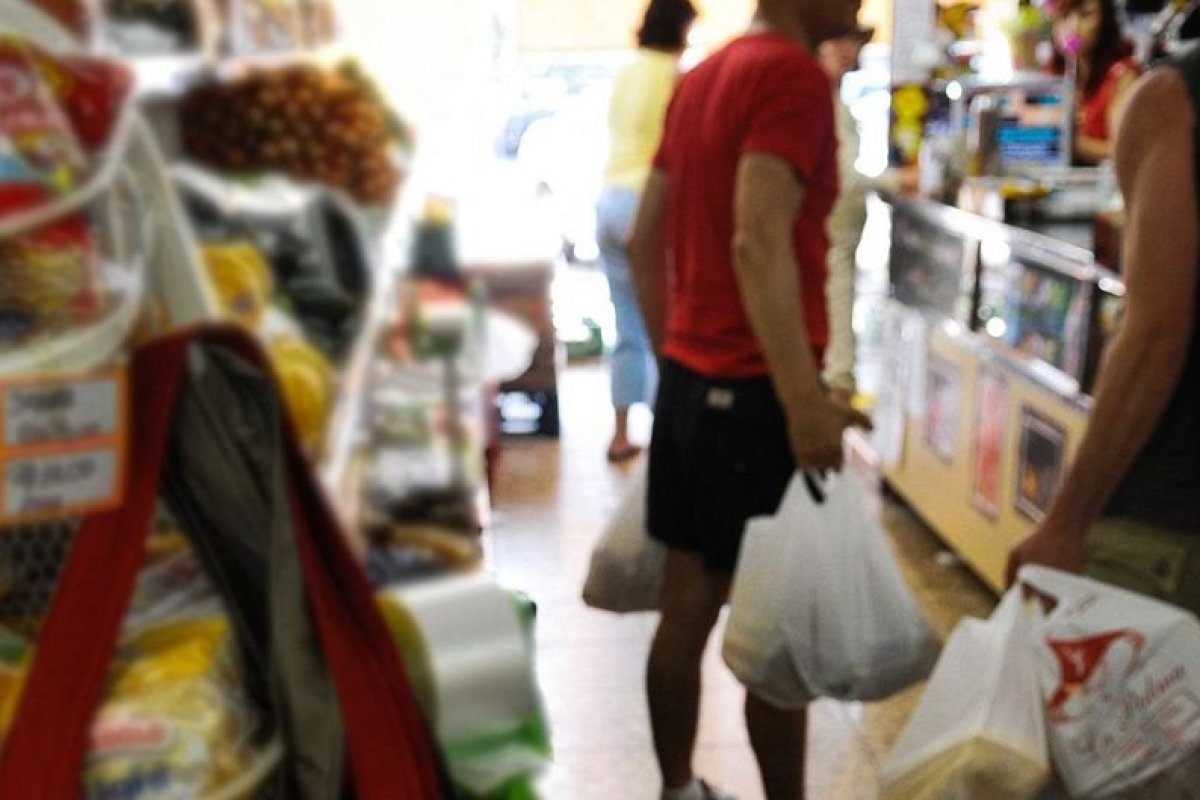 Condenado por 9 meses de prisão pelo furto de R$ 48 em produtos de mercado é absolvido