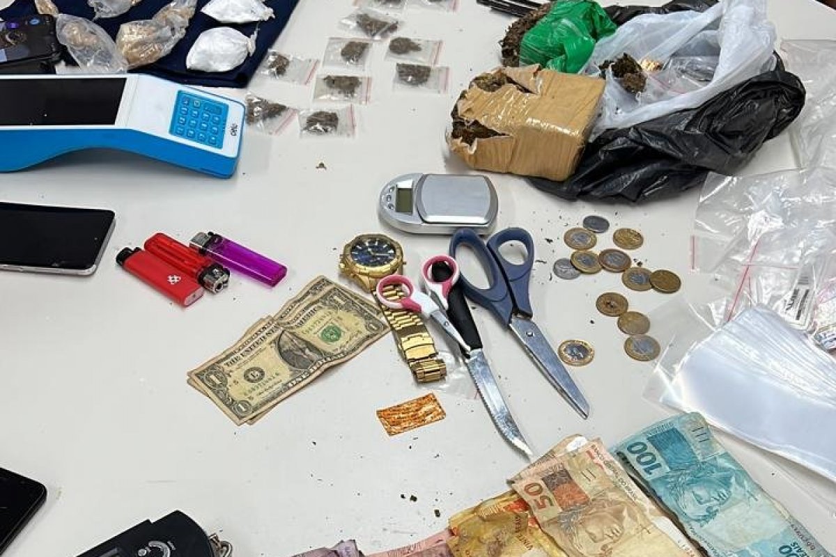 Homem é preso em flagrante com drogas em operação no Centro de Salvador