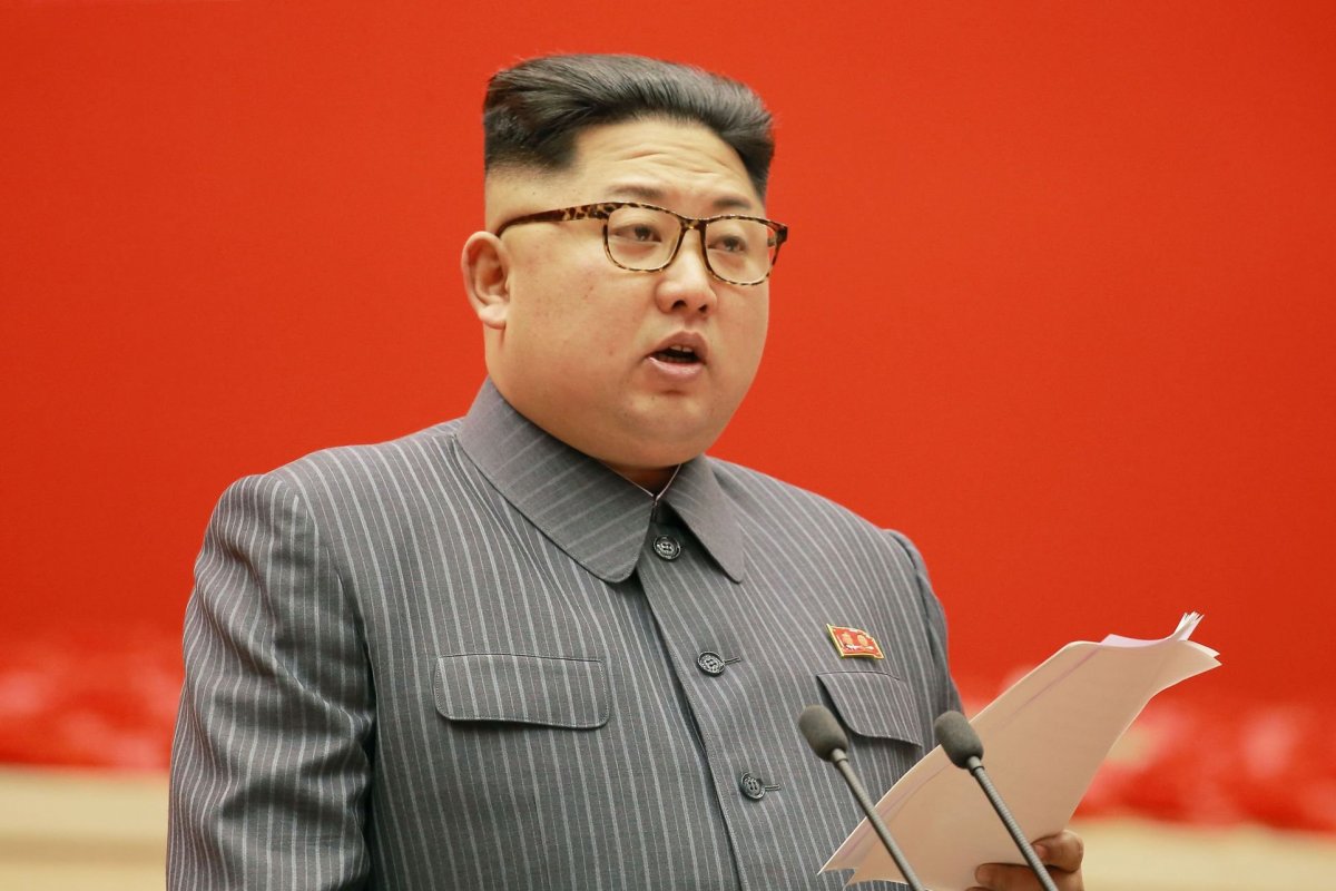 Líder da Coreia do Norte ordena lançamento do primeiro satélite espião do país