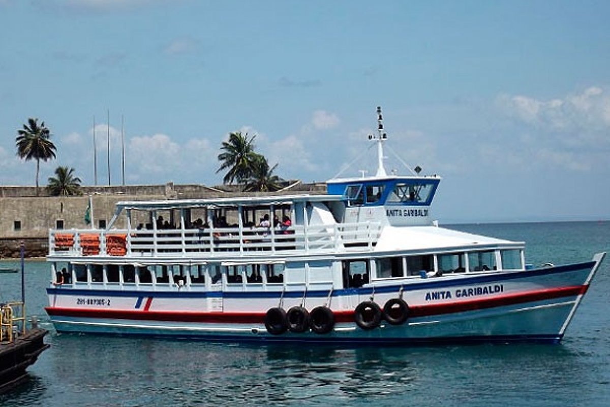 Travessia Salvador-Mar Grande opera com saídas de meia em meia hora