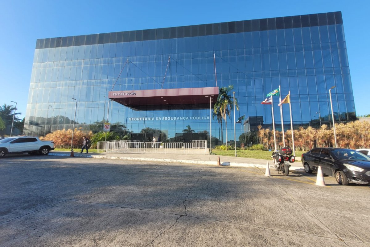 SSP-BA abre edital para contratação de câmeras corporais usadas por policiais
