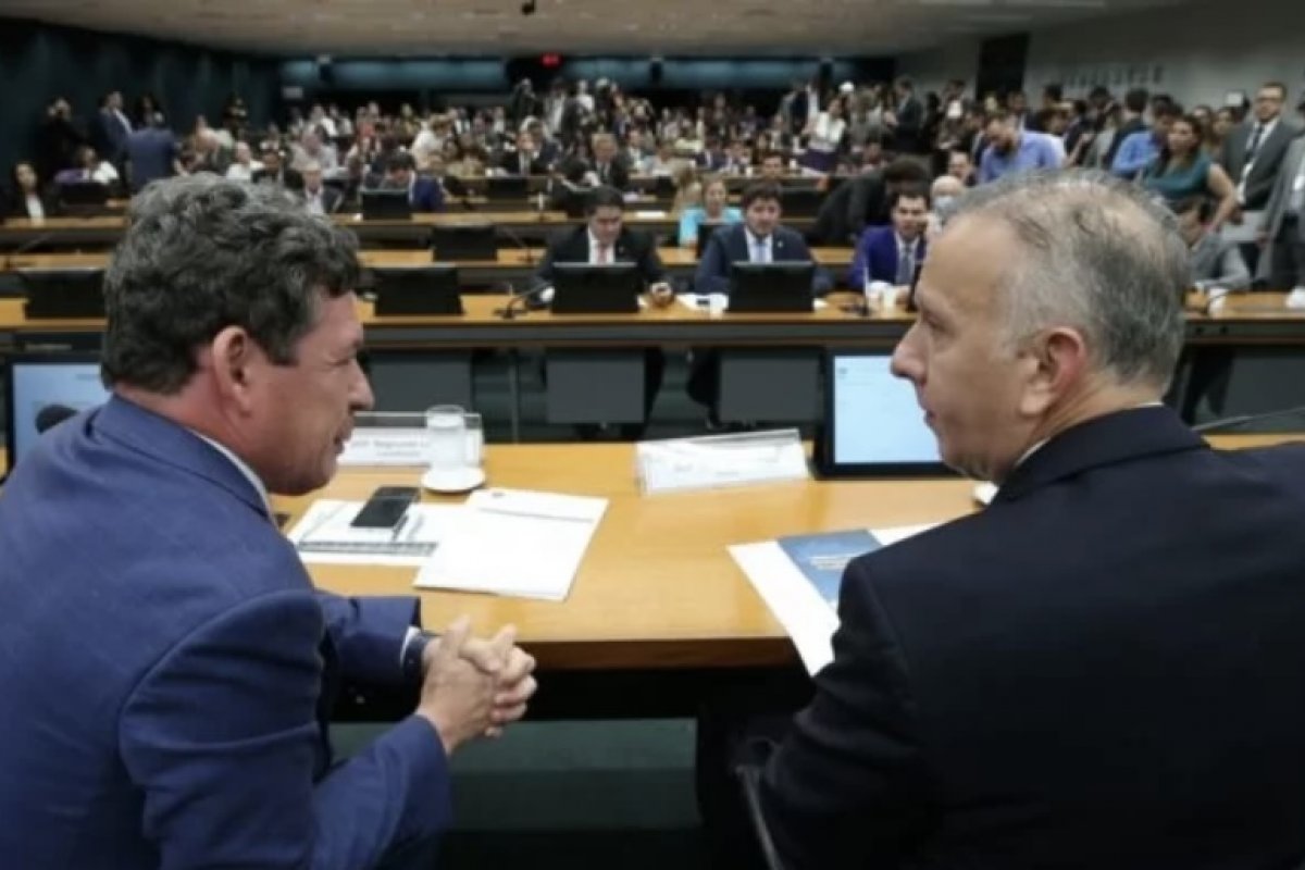 Cashback da reforma tributária só será detalhado após aprovação da PEC