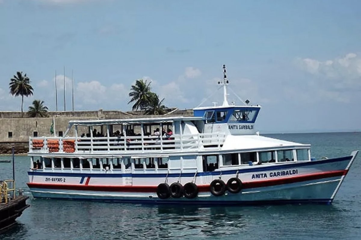 Travessia Salvador-Mar Grande tem fluxo tranquilo neste sábado
