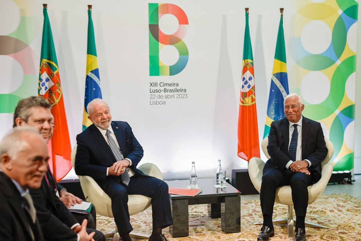 Veja a lista dos 13 acordos assinados por Lula em Portugal