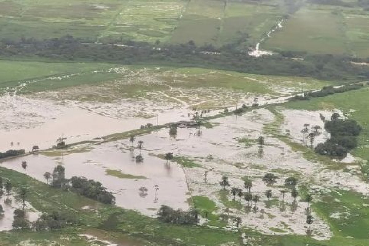 Prefeitura de Porto Seguro decreta estado de emergência devido aos temporais que atingem a região