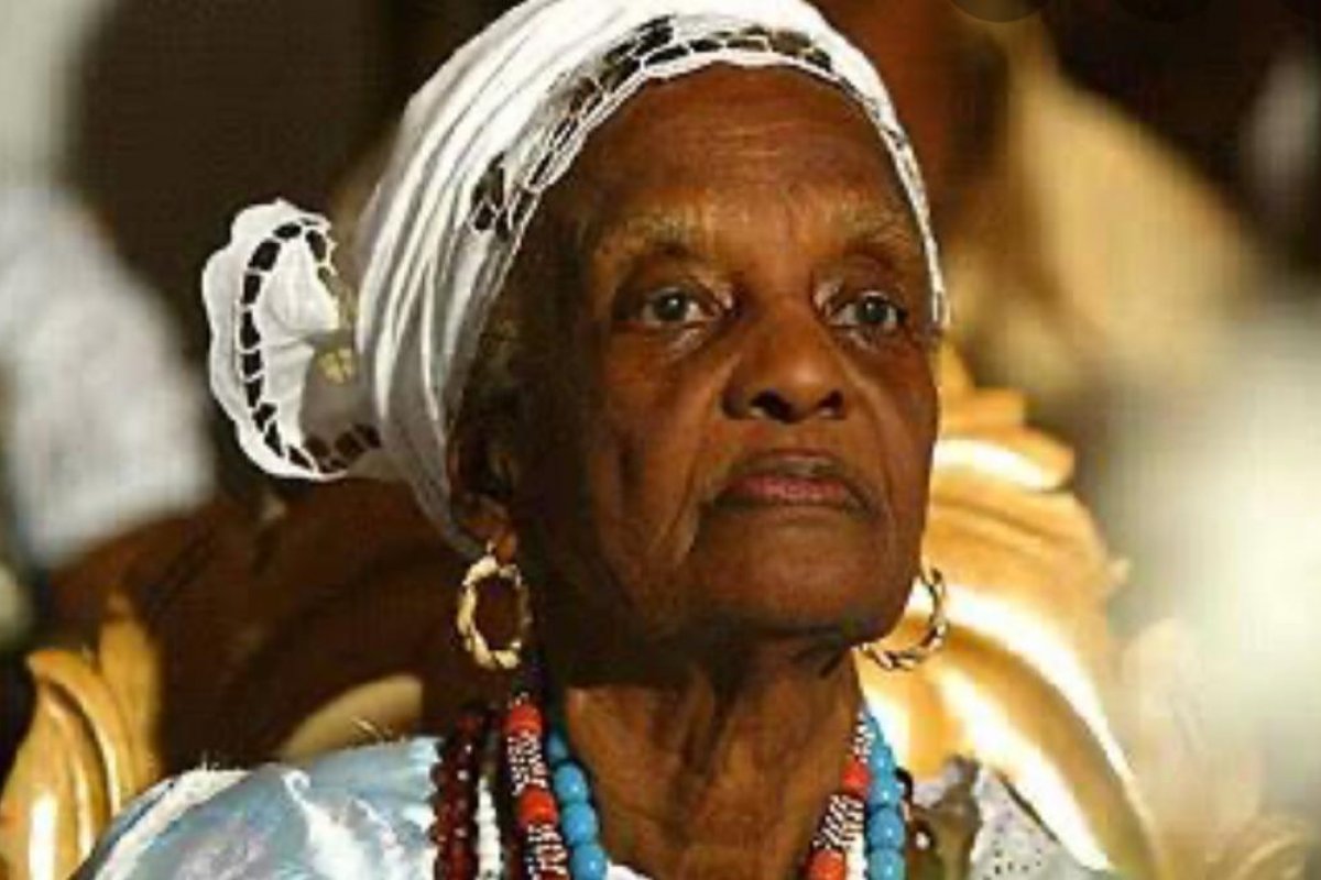 Mãe Tatá Oxum Tomilá morre aos 96 anos na Bahia
