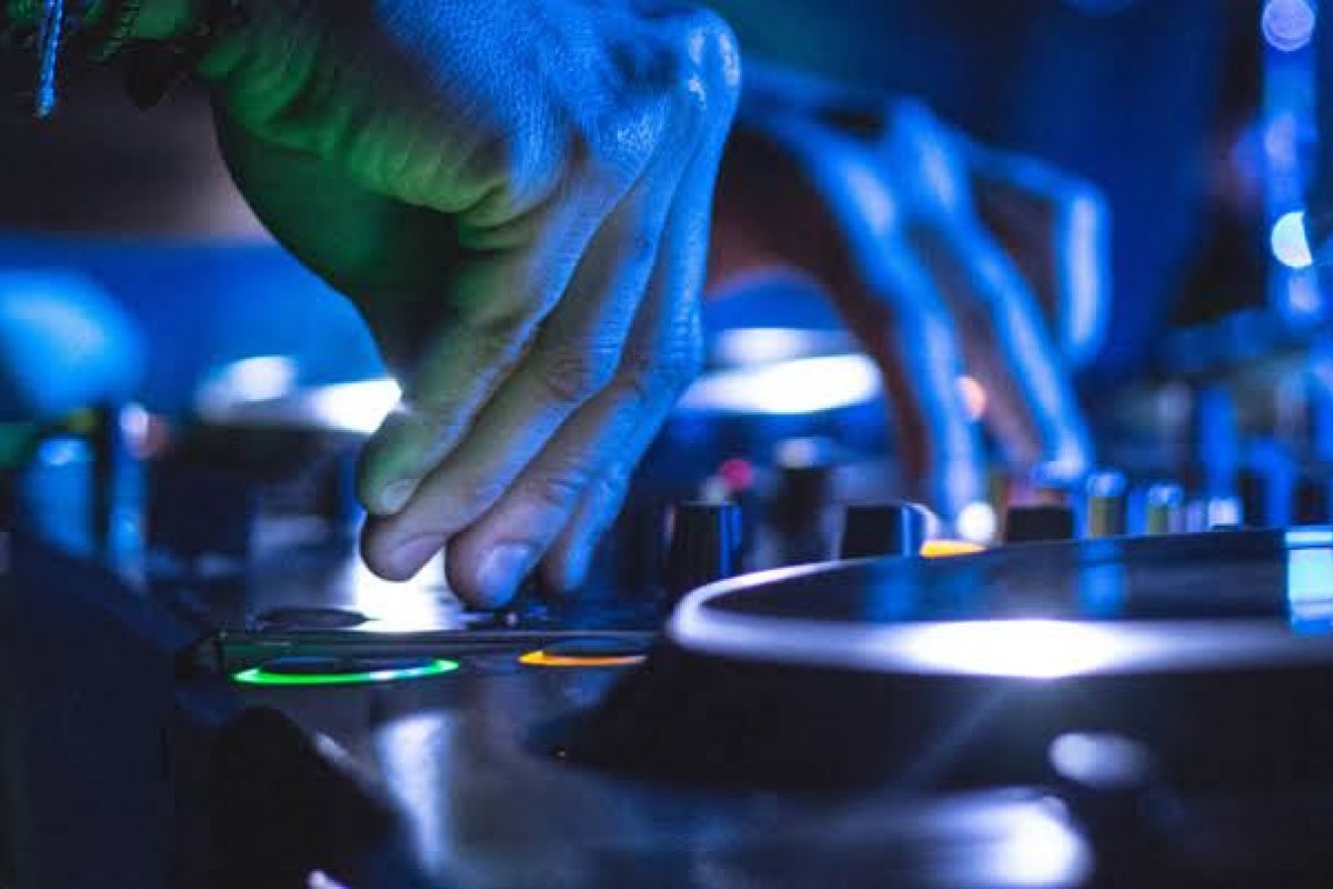 Governo vai revogar medida que tirava do MEI profissões artísticas e culturais