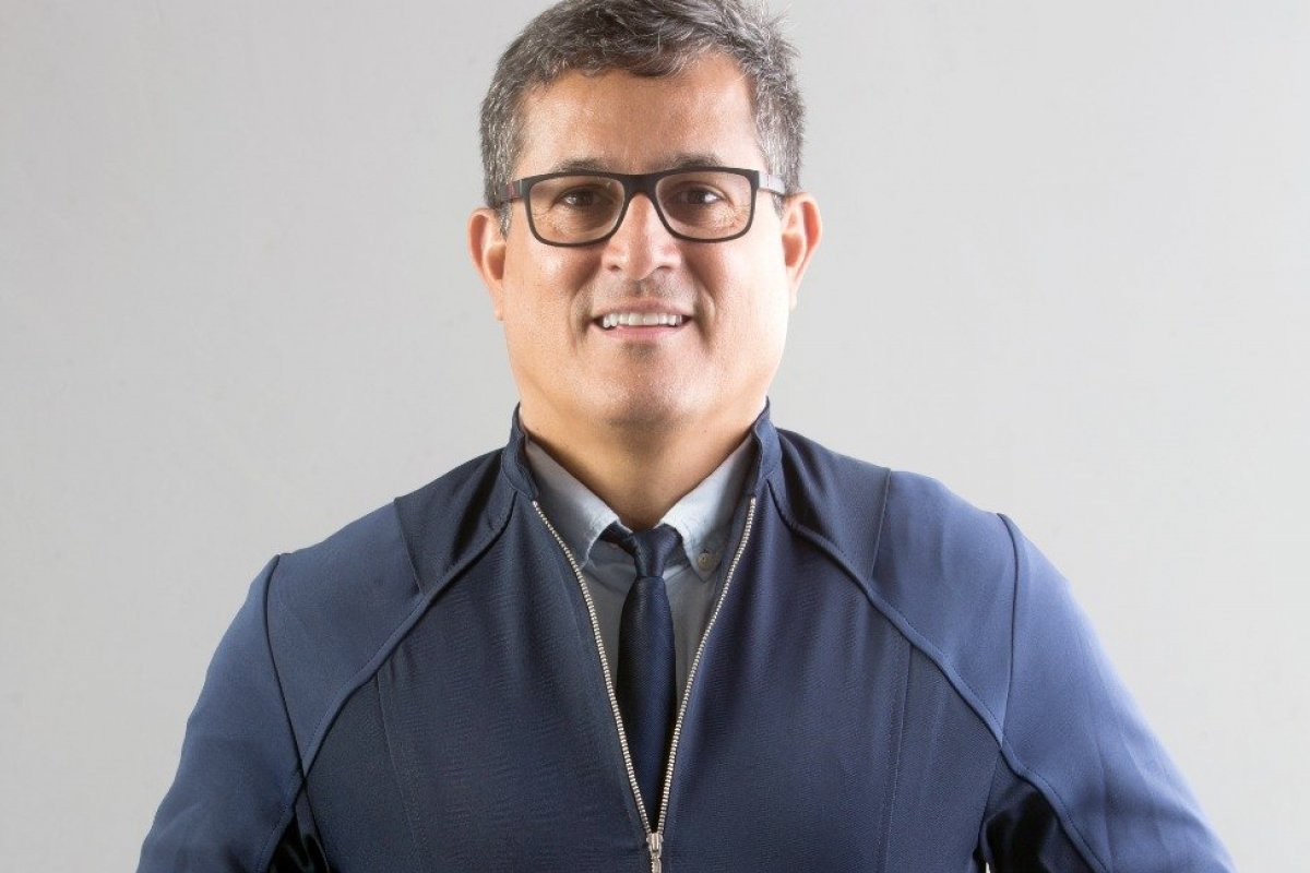 Cirurgião-dentista Leonardo Carvalho está de malas prontas para Barcelona!