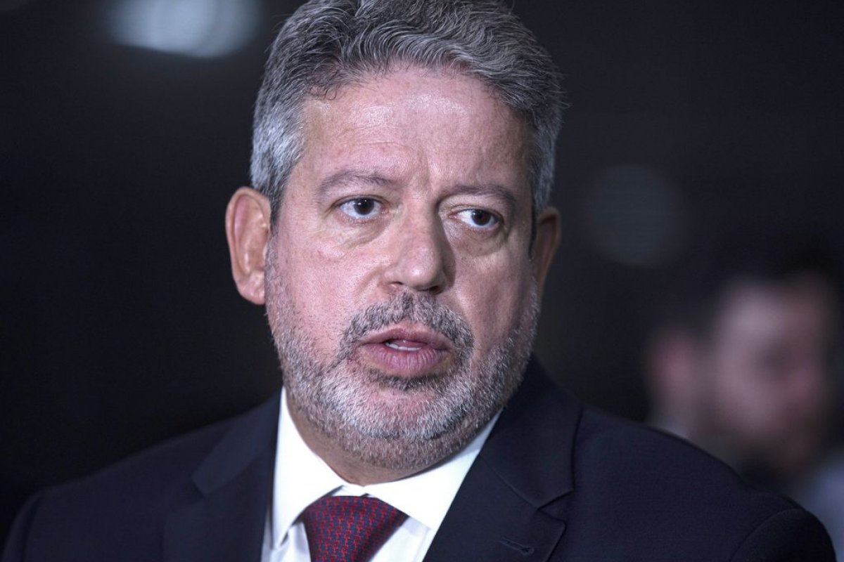 Arthur Lira diz que Converso irá discutir a nova regra fiscal de forma "justa e correta"