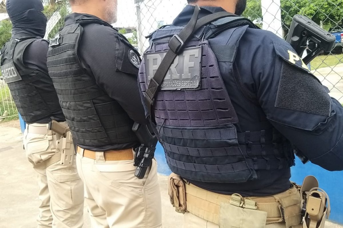 Operação Sísifo: mandados são cumpridos contra grupo que facilitava entrada de droga no presídio de Feira de Santana