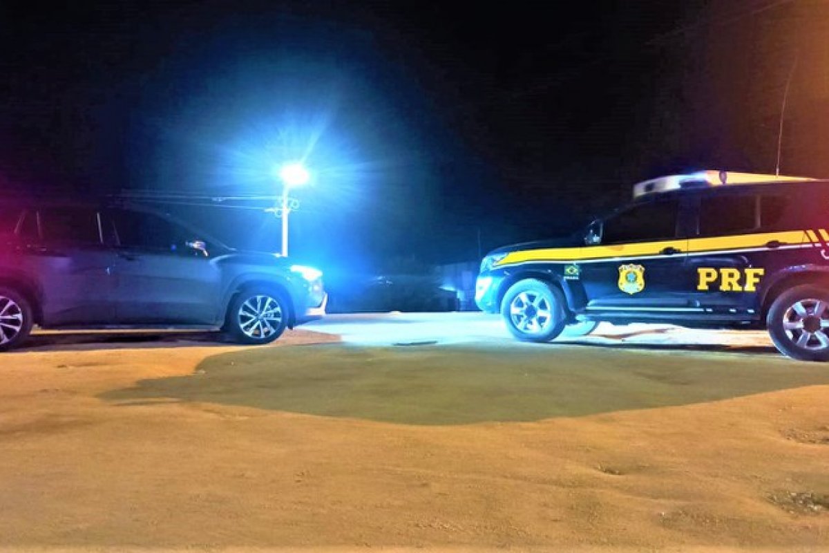 Homem diz ter recebido R$ 4 mil para levar carro roubado do Rio de Janeiro até a Bahia