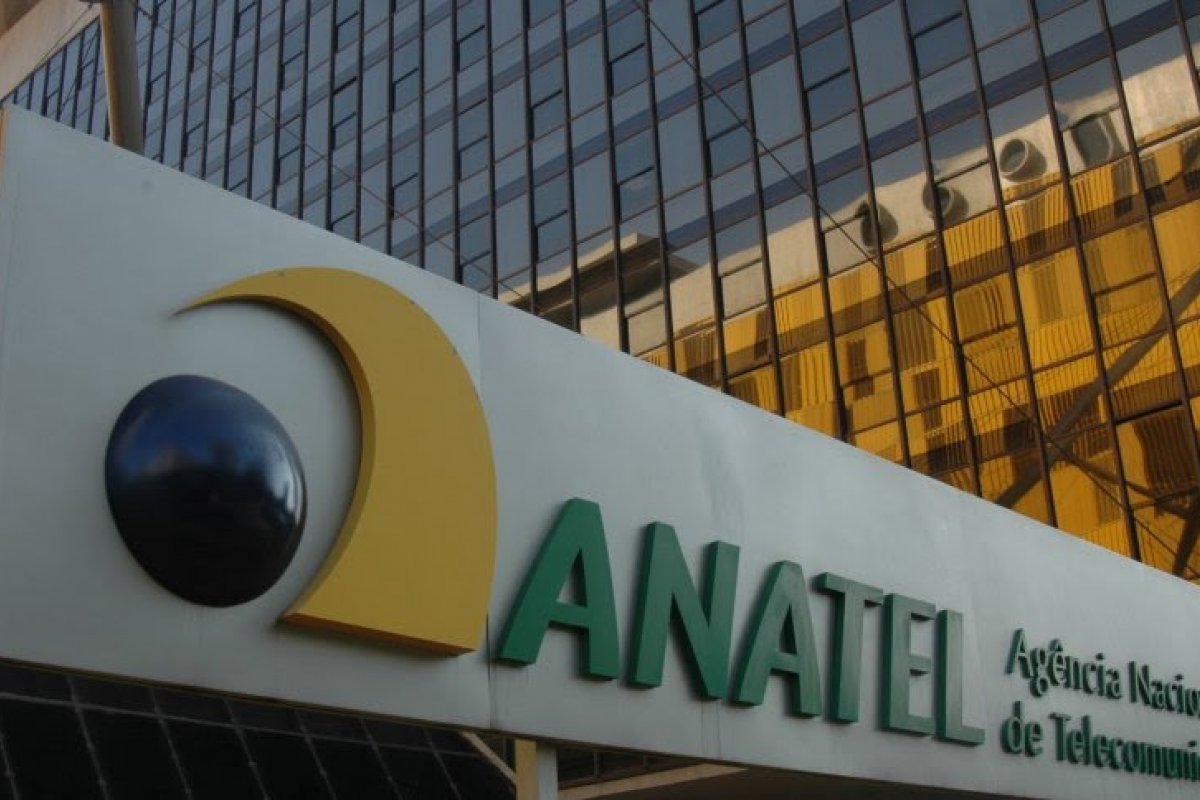 Anatel identifica bloqueadores de drones no Planalto que interferiram em 173 voos no DF