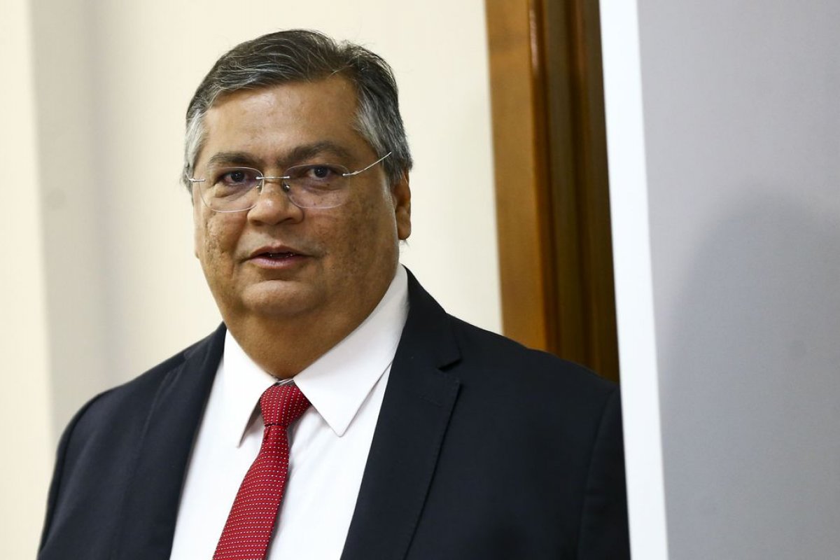 Vídeo: Flávio Dino fala sobre suposta prática abusiva do Google contra PL das Fake News