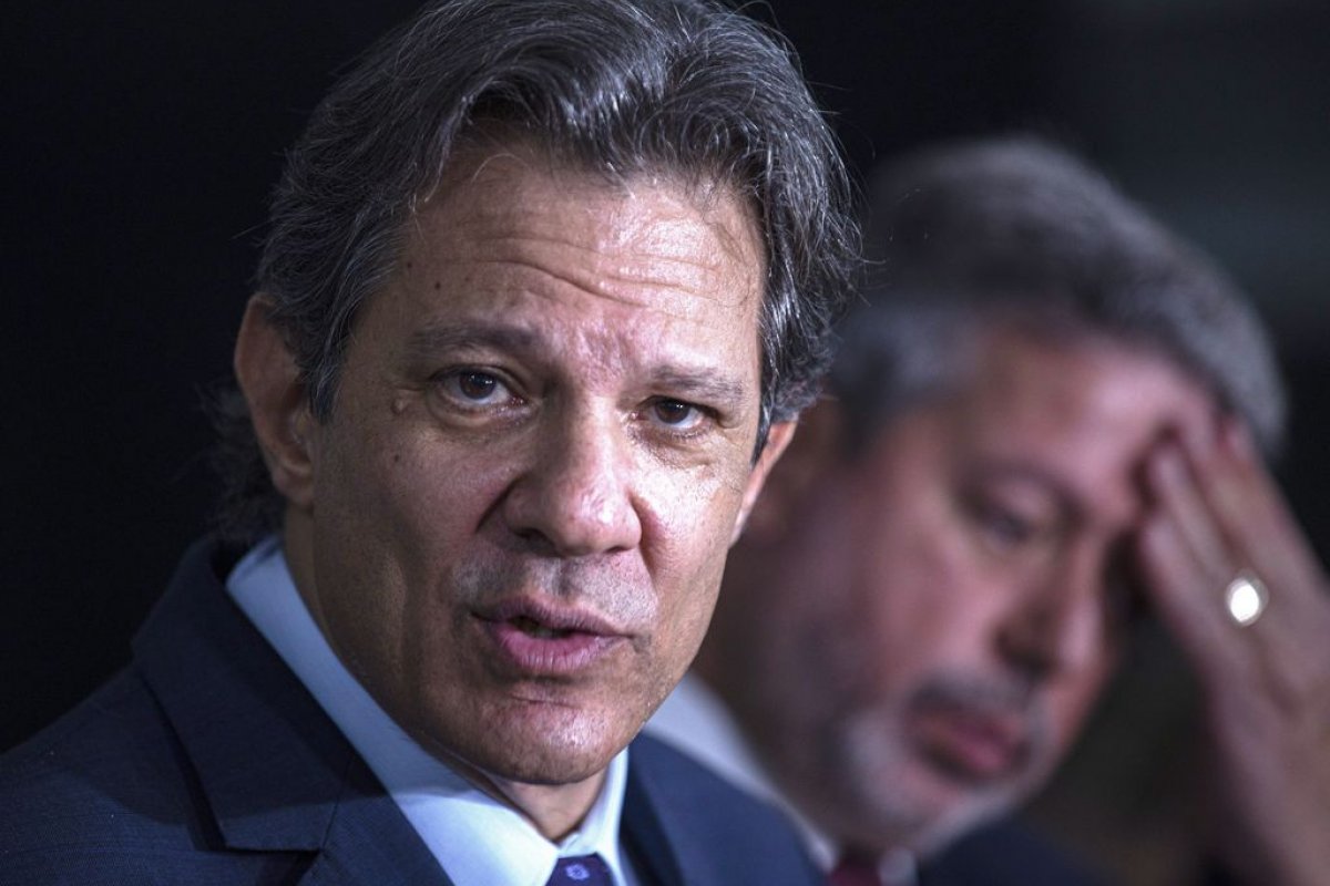 Haddad diz que governo está discutindo concessão de linhas de crédito para Argentina