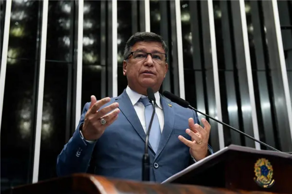 Vídeo: "Nós precisamos seguir o caminho do diálogo", diz Carlos Viana sobre marco civil da internet