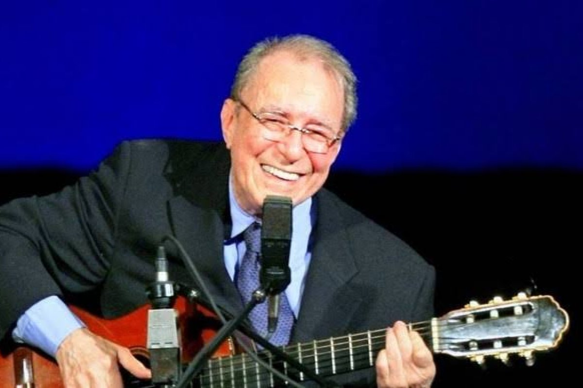 Justiça define quantos milhões gravadora deve ao compositor baiano João Gilberto
