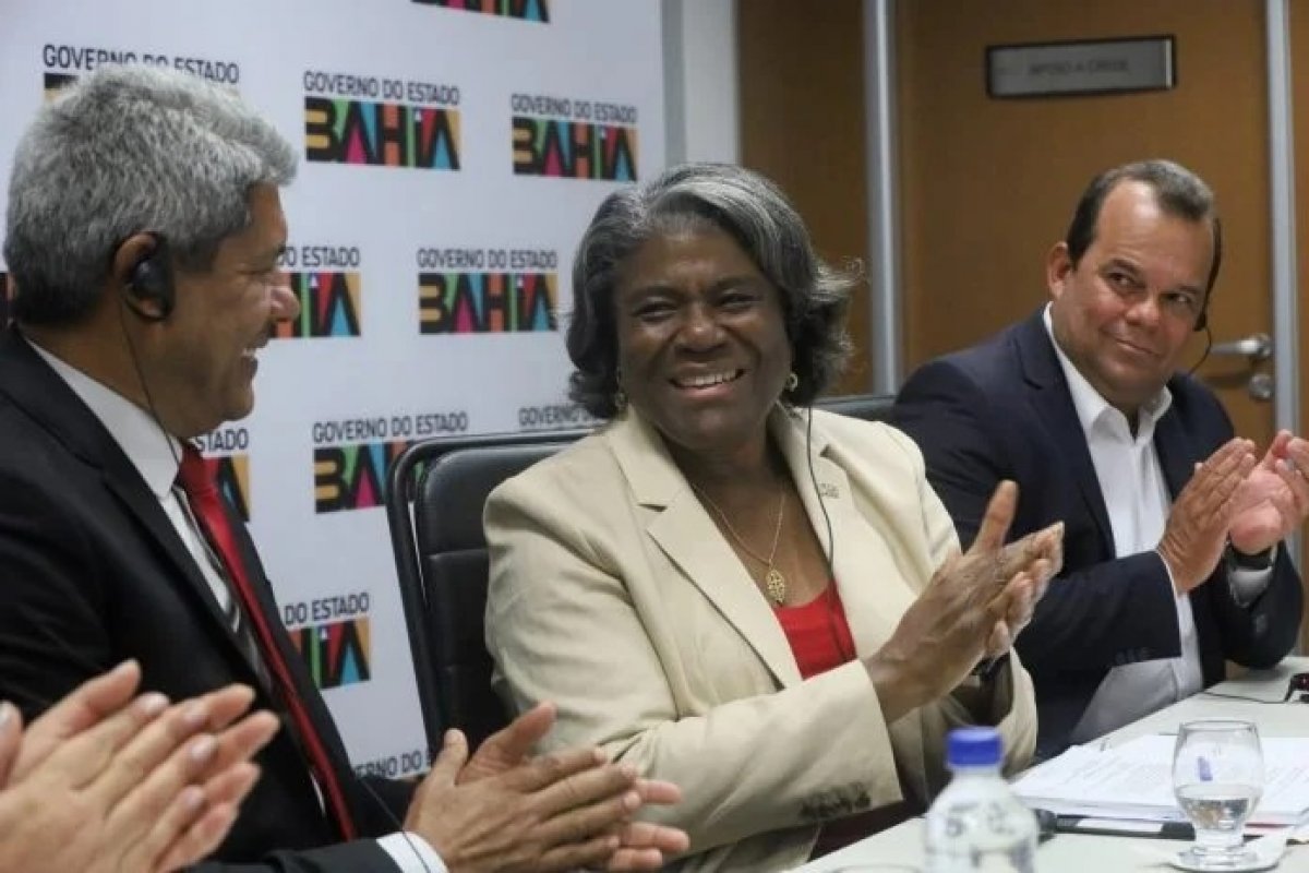 Jerônimo recebe embaixadora dos EUA para discutir cooperação e direitos humanos