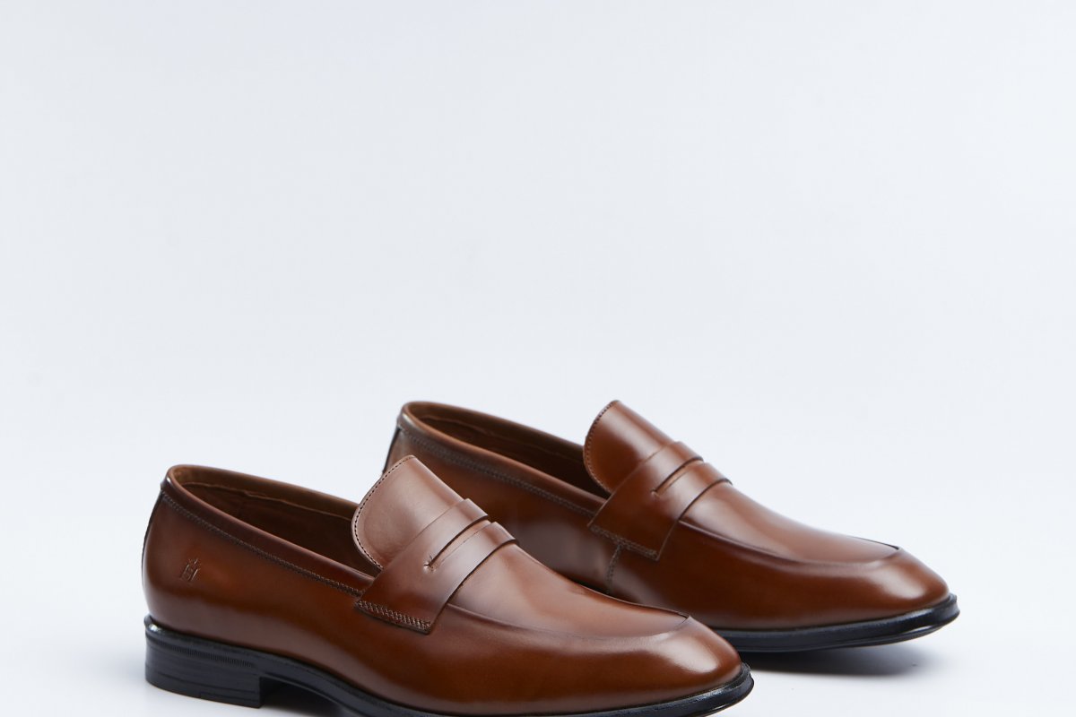 Com sofisticação e elegância, Homem do Sapato dá dicas de combinação de peças em alfaiataria!