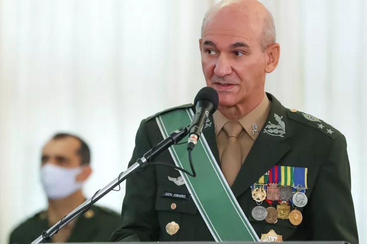 General Amaro é oficializado como novo chefe do GSI