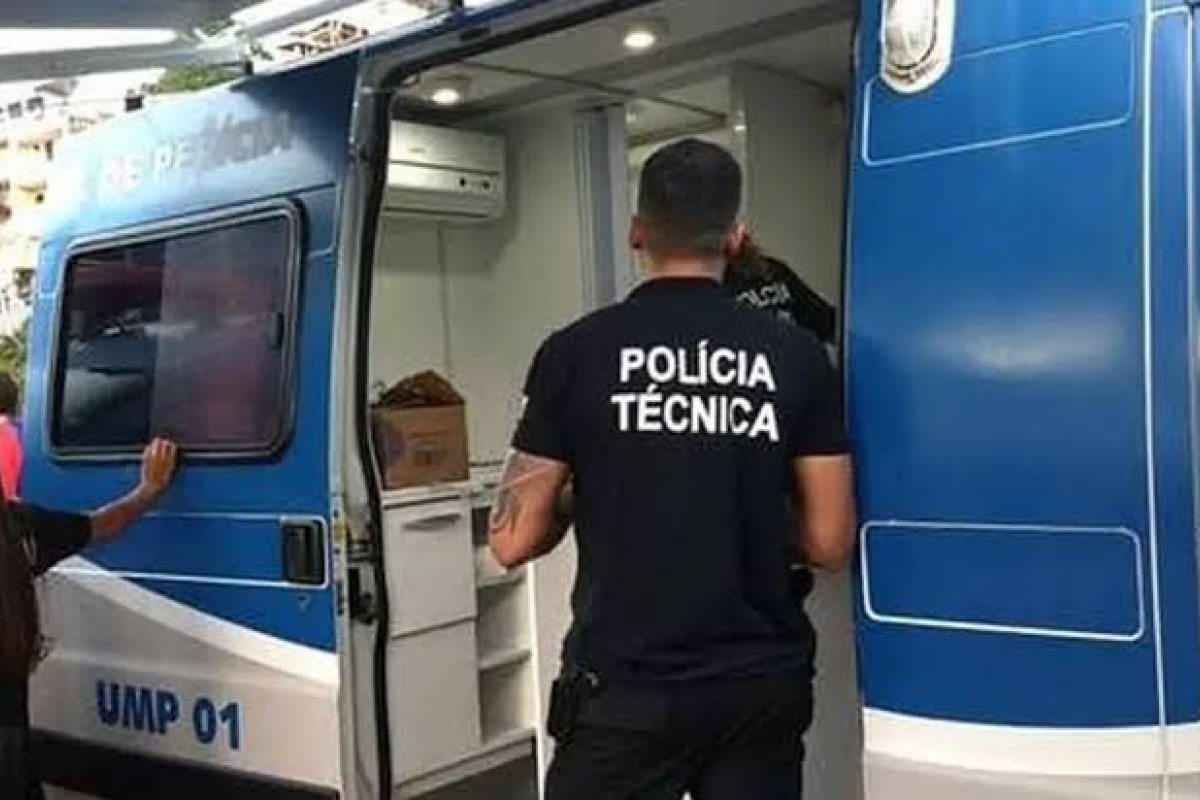 Corpo é encontrado em beco no bairro do Garcia