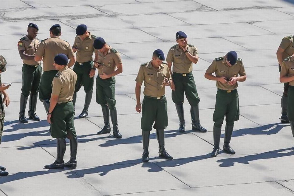 Exército, MP e Judiciário discutem regras sobre uso das redes sociais