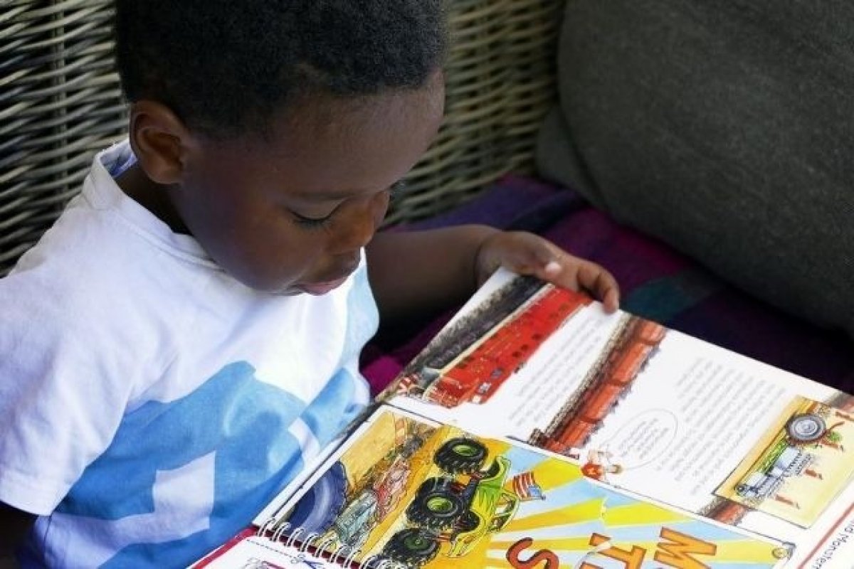 MEC vai incluir mais diversidade em livros didáticos entregues às escolas