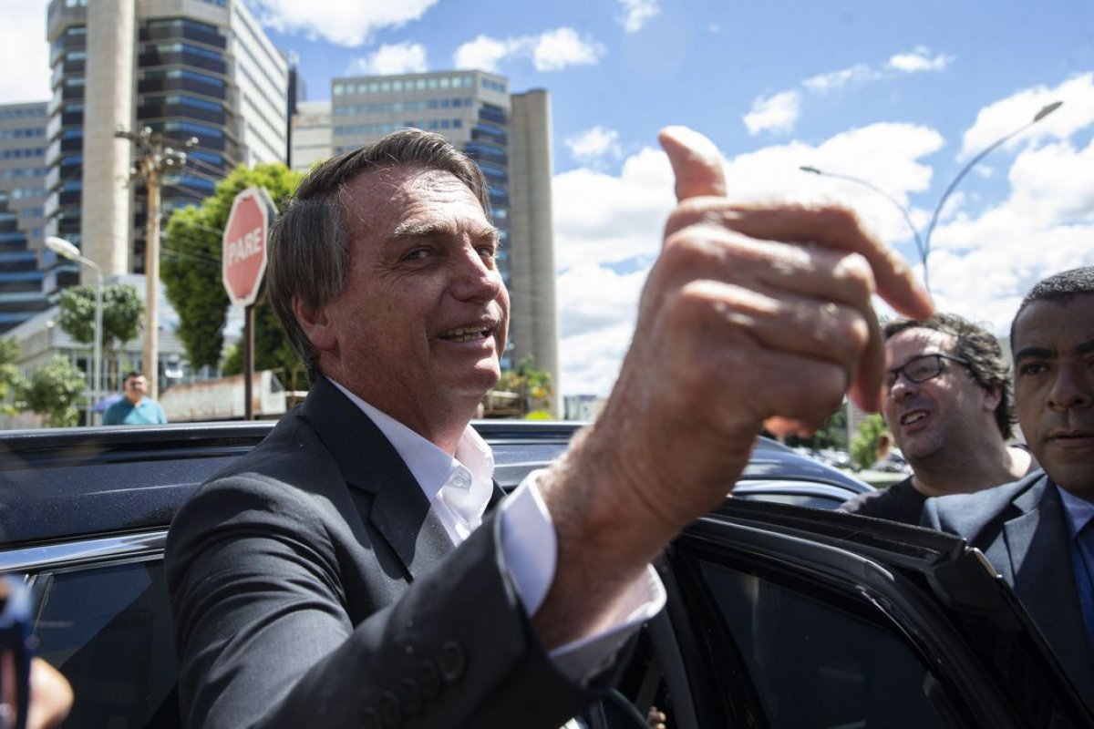 Bolsonaro diz que seu governo atacou “a questão do vírus” durante gestão