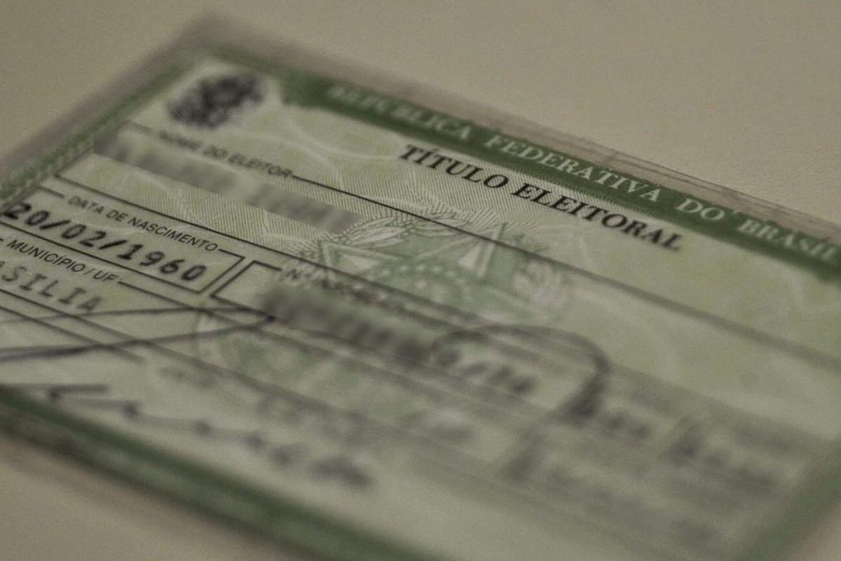 Eleitores têm um ano para regularizar ou emitir 1ª via do título